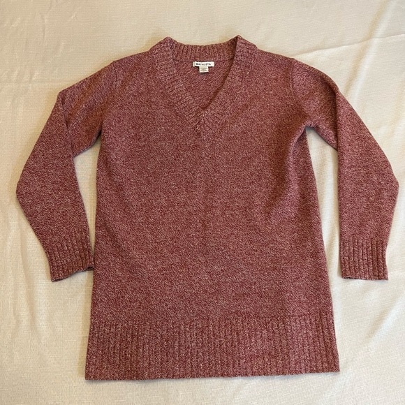 Athleta Sweaters - ATHLETA Wool and Cashmere Vital V-Neck Tunic, Size X-Small.